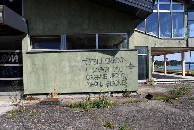 Slavonski Brod: Na frekventnoj lokaciji uz savsko šetalište osvanuo grafit neprimjerenog sadržaja