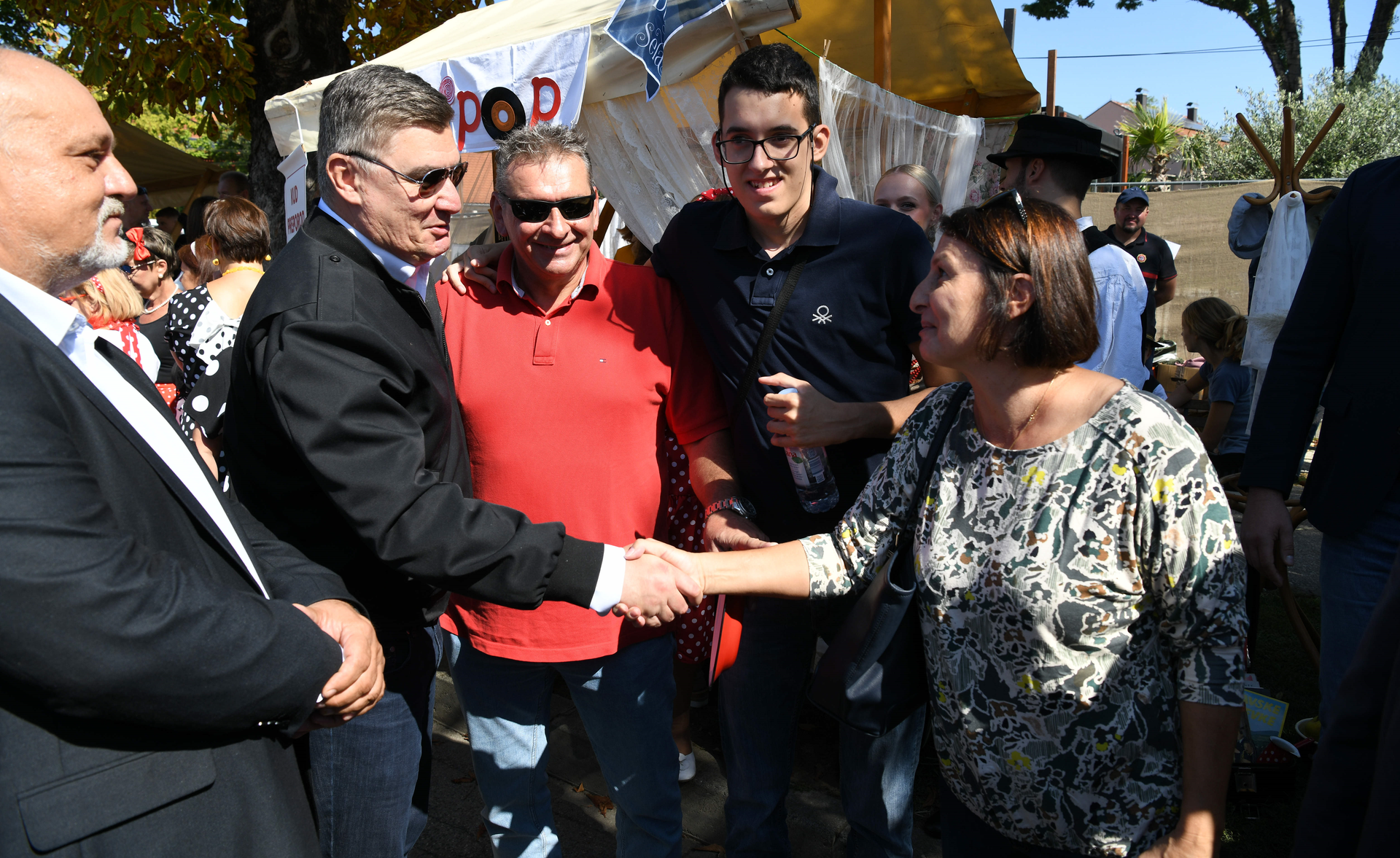 Milanović u Dugom Selu kušao tradicionalna jela iz tog kraja