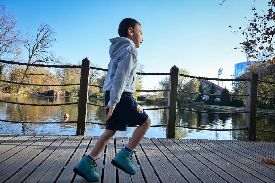 Zagreb: Sin Tonija Bošnjakovića je prohodao uz ekstremne treninge koje mu je osmislio otac unatoč cerebralnoj paralizi