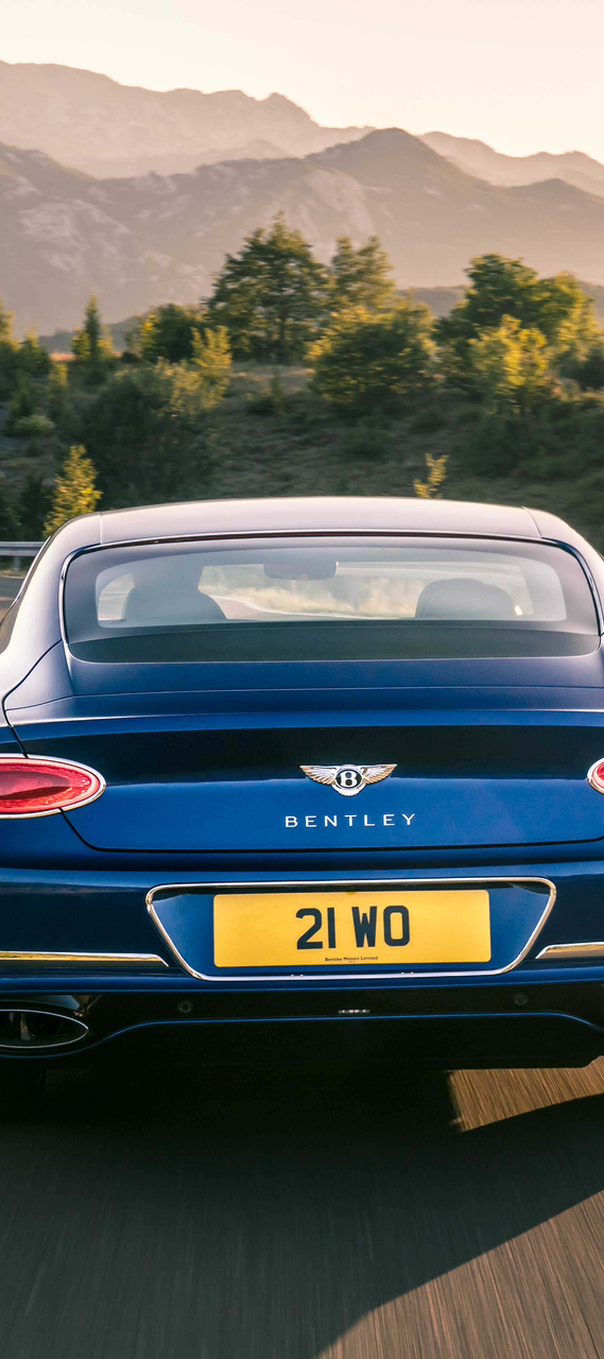 Novi Bentley izgleda kao da su ga napravili za Jamesa Bonda