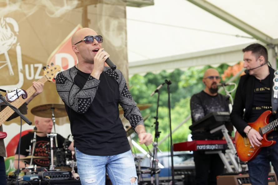 Zlatni ćevap autobusom punim navijača otputovao u Kaštela