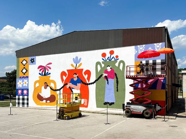 FOTO Grad pretvoren u galeriju: Pogledajte predivne murale na kućama i zgradama u Čačku