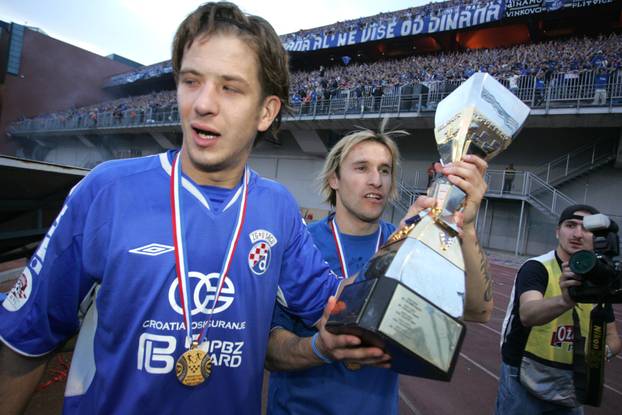 ARHIVA - Zagreb: Dinamo naslov prvaka Hrvatske 2006. proslavio pobjedom nad Hajdukom 1:0