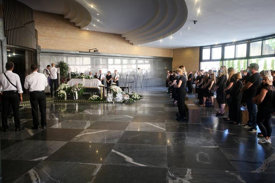 Prijatelji i obitelj oprostili se od tragično preminule studentice