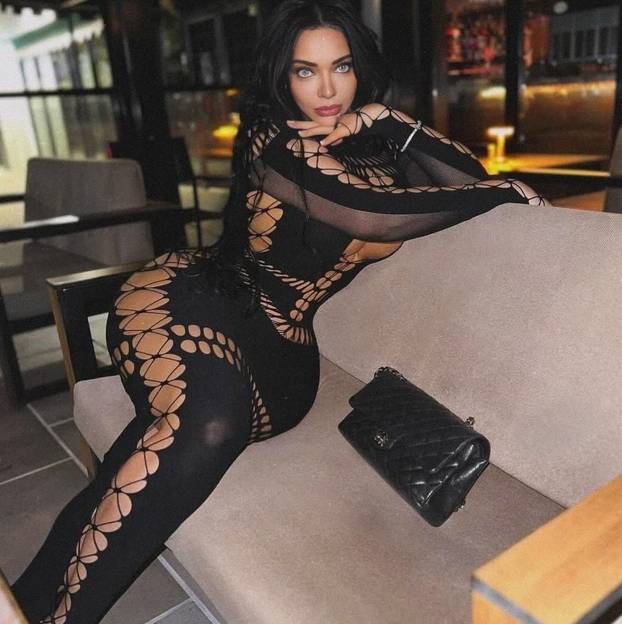 FOTO Gospođa Messi morala je reagirati zbog ovih fotki Miss Bum Bum: 'Valjda je ljubomora'