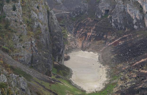 Imotski: Presušilo je  Modro jezero