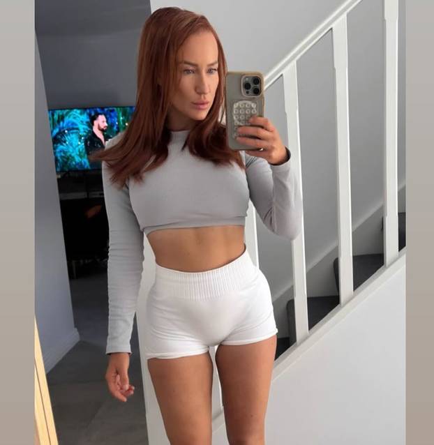 FOTO Bujna Hayli (38): Frajeri mojih godina su dosadni, ne žele zabavu. Ja volim mlađe...'