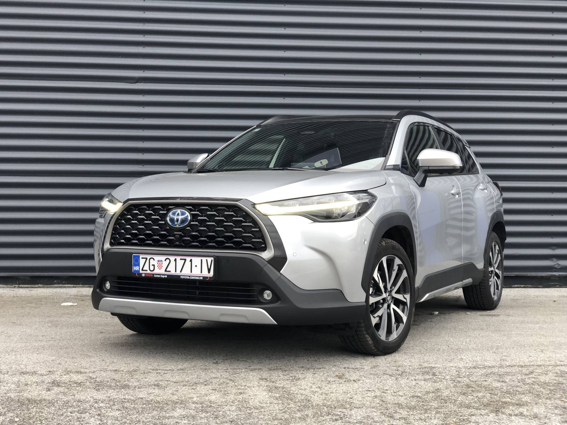 Toyota Corolla Cross: Ovaj auto je ono što je nekada bio RAV4