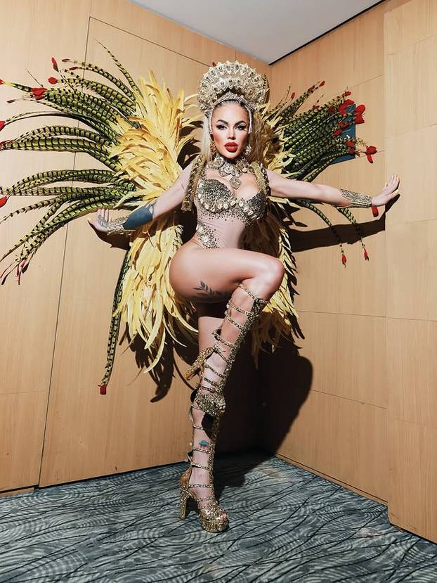 FOTO Slikala se gola na snijegu i riskirala zdravlje zbog fanova: 'Završila sam na hitnoj...'