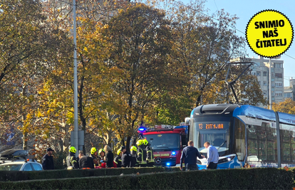 Tramvaj u Zagrebu naletio na pješakinju! Prevezli je u bolnicu