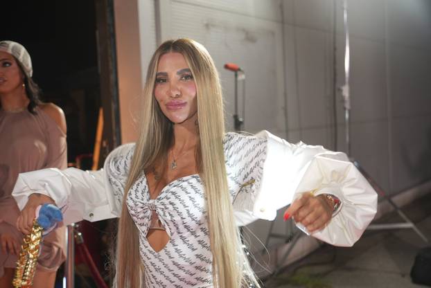 Beograd: Dolazak natjecatelja u show Eilta 10 na televiziji Pink