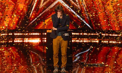 Supertalent: Svestrani Svebor Mihael Jelić glazbenim umijećem zaslužio zlatni gumb