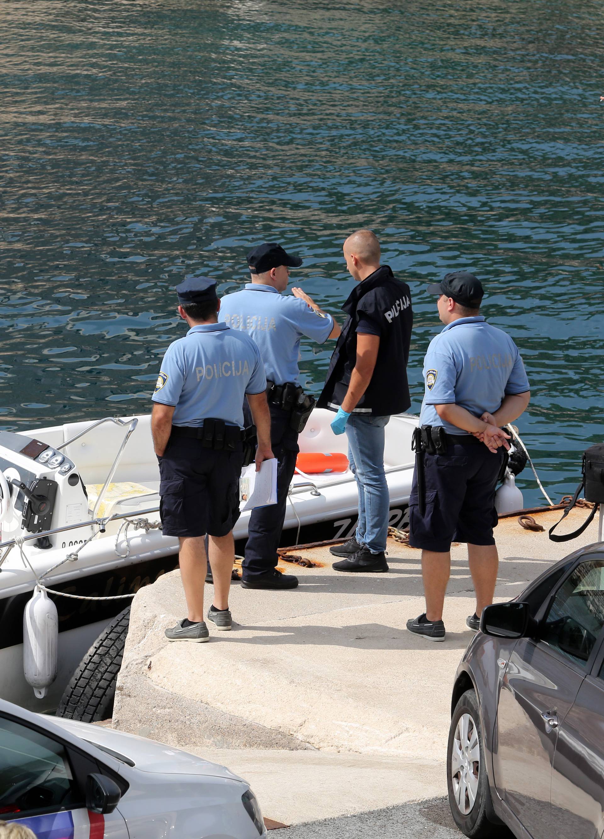 Jablanac: OÄevid u luci nakon sudara turistickog broda i glisera