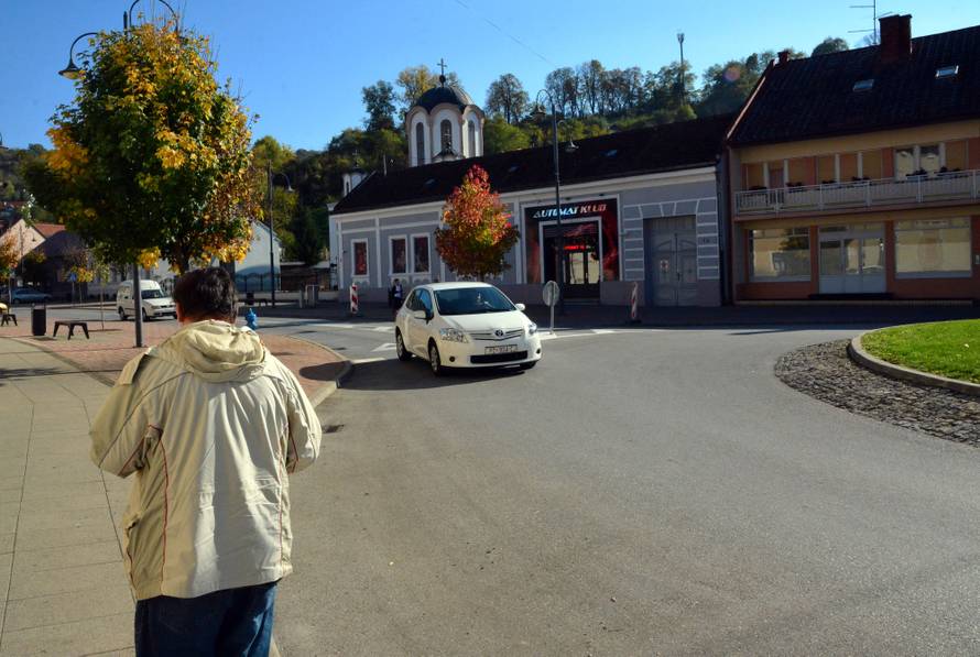 Policajac pijan divljao u kasinu, radnice se od straha sakrile...