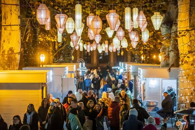 Zagreb: Ugođaj na Zagrebačkom Adventu