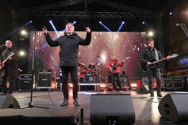 Zagreb: Koncert Želim život, zaklade Ana Rukavina na glavnom gradskom trgu