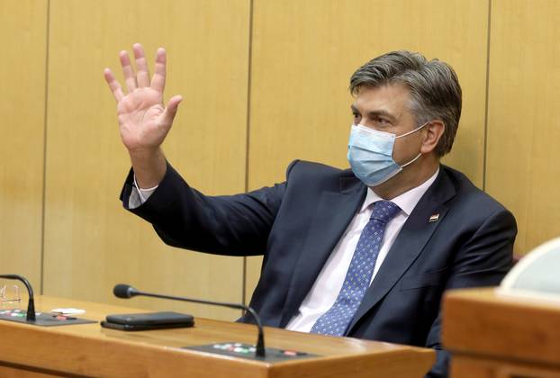 Dalija Orešković i Marija Selak Raspudić u odličnom izdanju u sabornici, a od muških Petrov