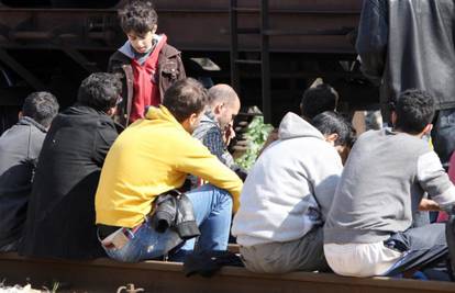 Osmero Sirijaca zatečeno kod Slunja, najavili traženje azila