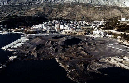 Načelnik općine Dugi Rat želi kupiti zemljište bivše tvornice ferolegura Dalmacija