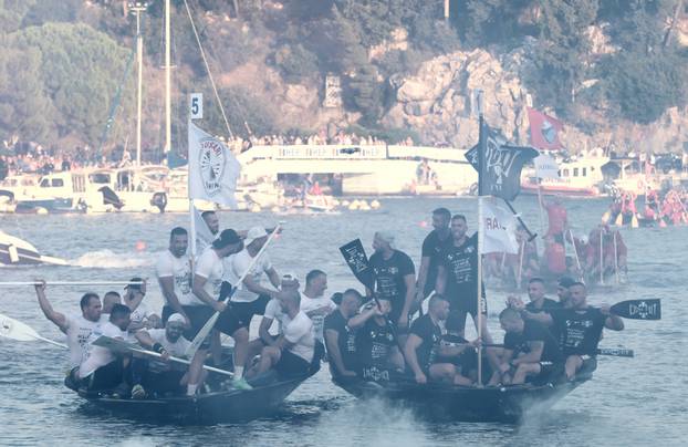Metković: Tradicionalni 29. Maraton lađa