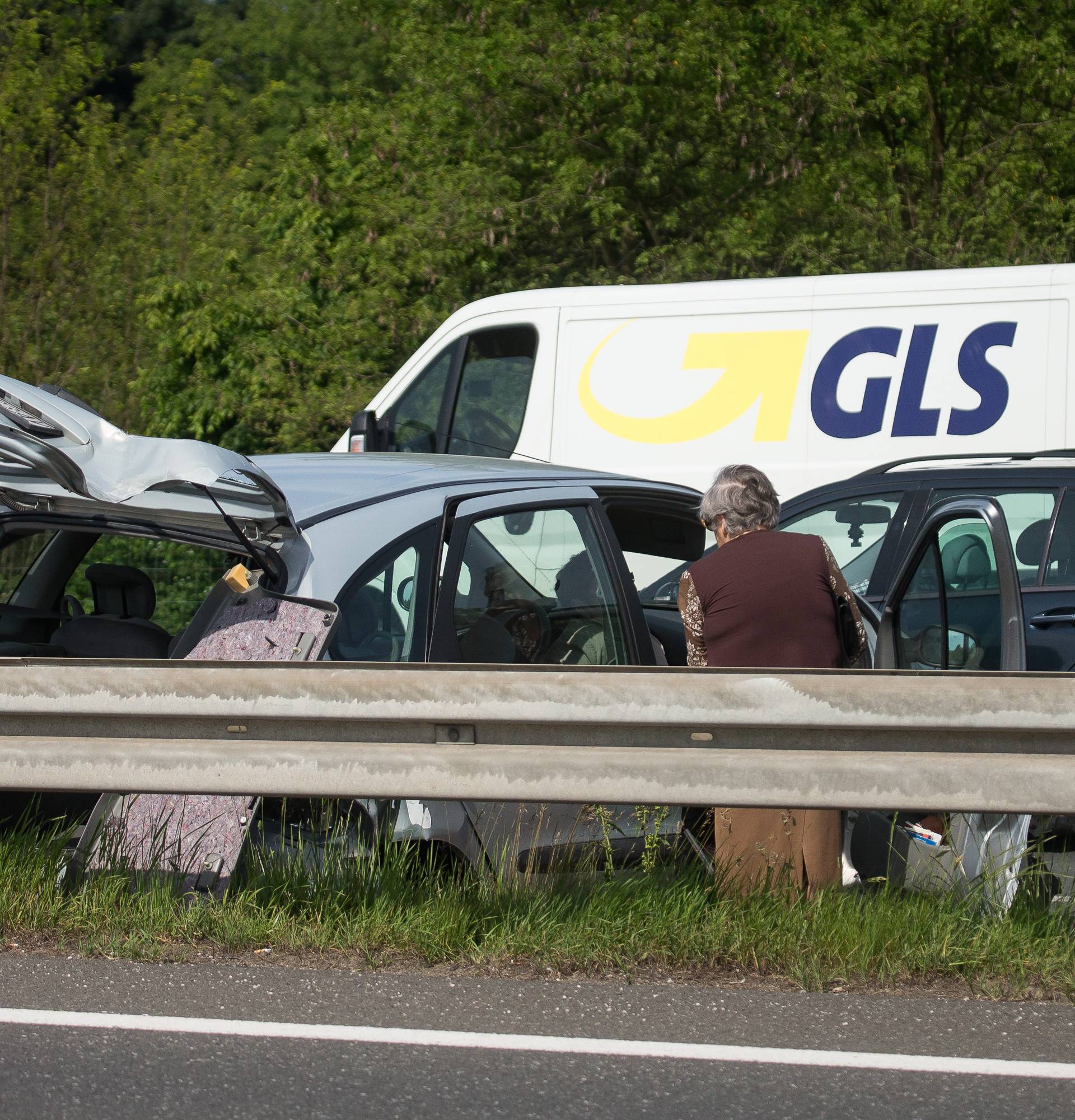 Sudar četiri automobila na A4: Još se ne zna ima li ozlijeđenih