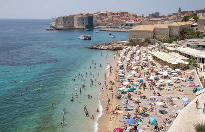 'Izvadio je spolovilo i krenuo se dirati': Manijaci haraju po plaži u Dubrovniku, žrtve su i djeca