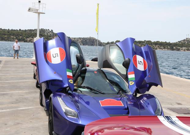 Šibenik: Turneja Ferrari Cavalcade 2026. s više od 120 Ferrarija na šibenskoj rivi