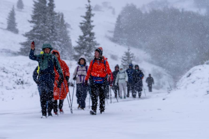 Zavižan: Snijeg pao u Nacionalnom parku Sjeverni Velebit