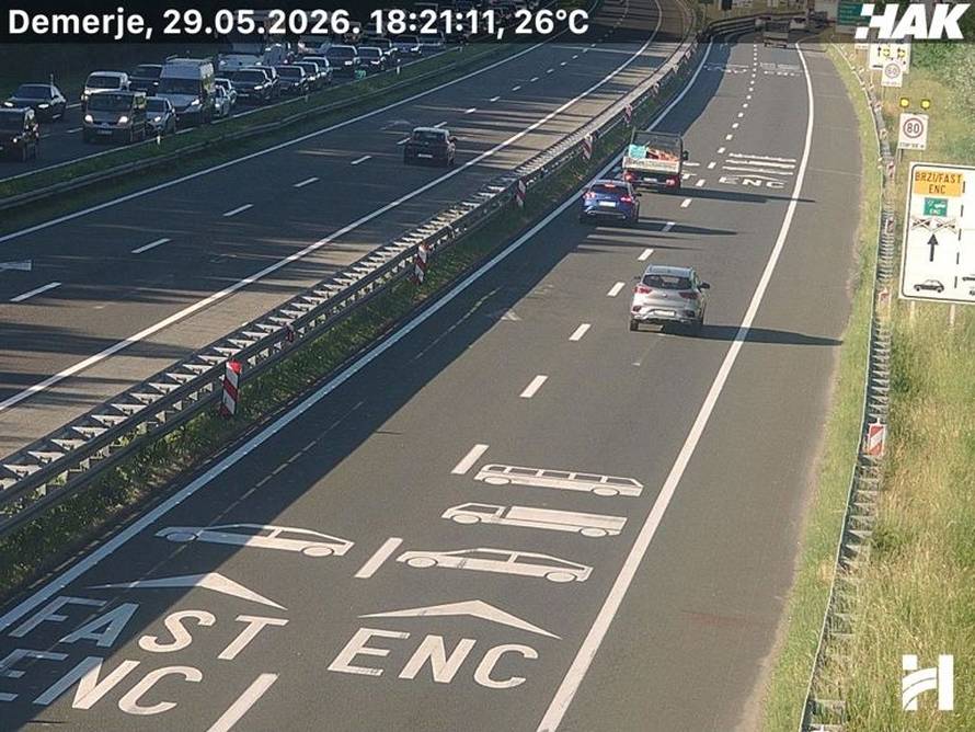 FOTO Kaos na A1: Zbog nesreće stvorila se kolona duga 8 km!