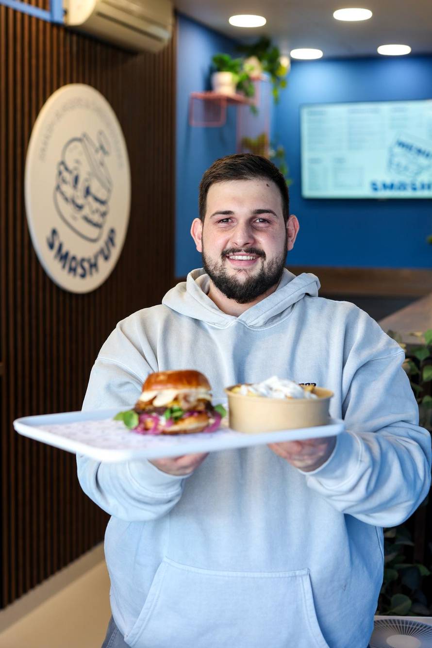 Zagreb: Burger bar Smash Up na Borongaju
