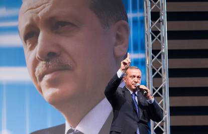 Sud je privremeno zabranio uvredljive stihove o Erdoganu