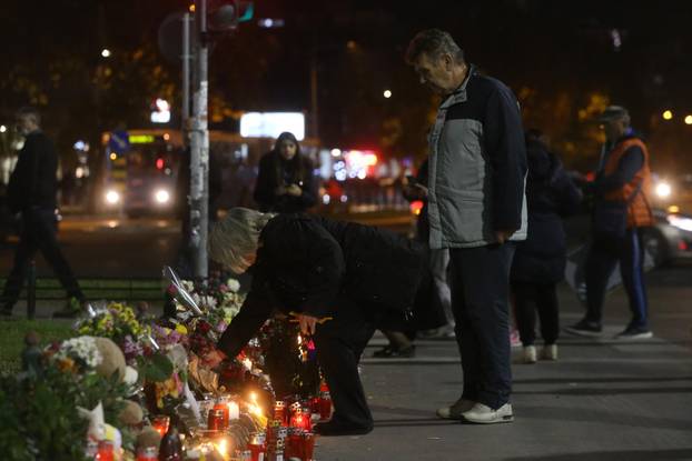 Nekoliko tisuća ljudi na prosvjedu u Novom Sadu