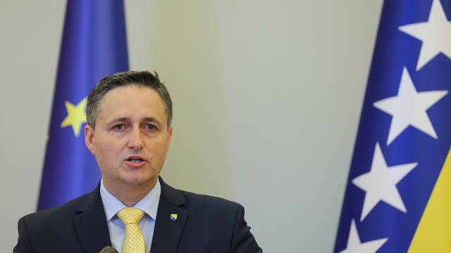 Zagreb: Izjave za medije nakon sastanka Denisa Bećirovića i Zorana Milanovića