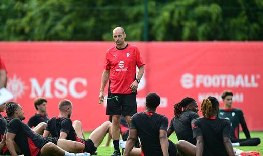 Trener Milana: 'Luka Modrić je vanserijski, a mi ćemo igrati s trojicom u vezi. Moramo u LP...'