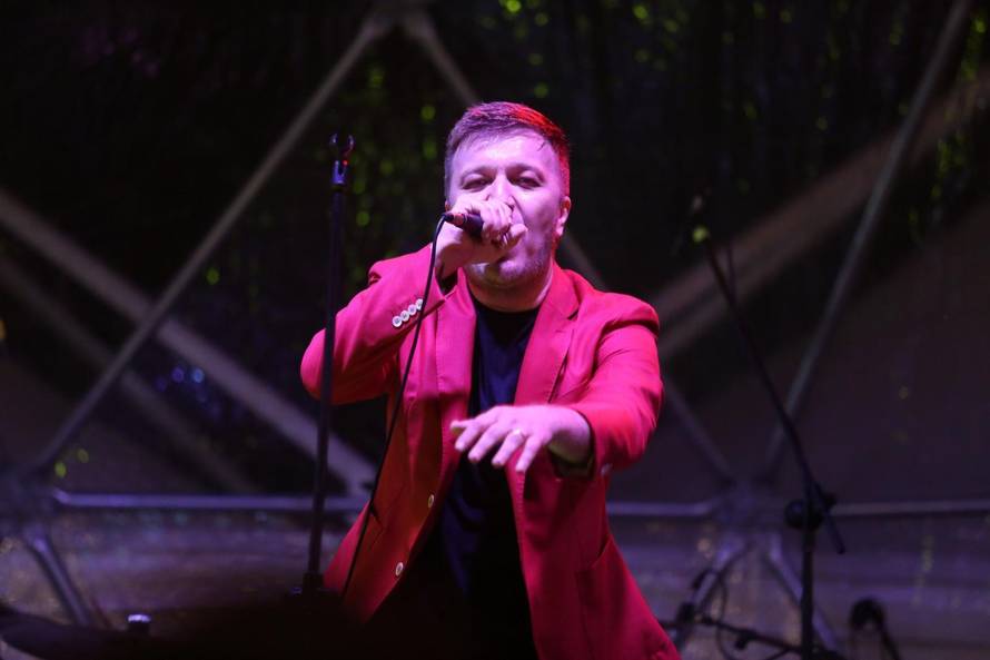 Na prvoj večeri Rujanfesta ljudi padali zbog gužve na Bundeku