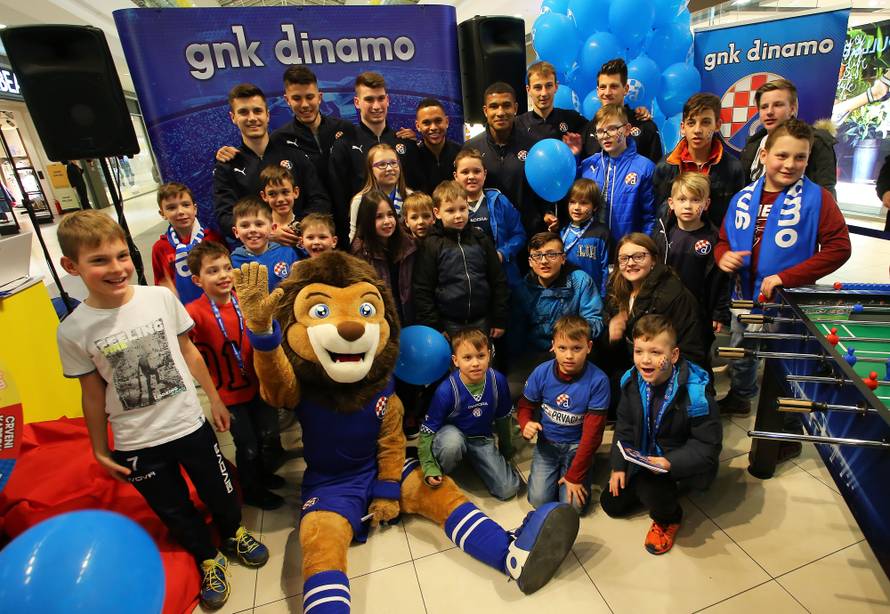 Druženje s dinamovcima: Klinci protiv Sammira i Guilhermea...