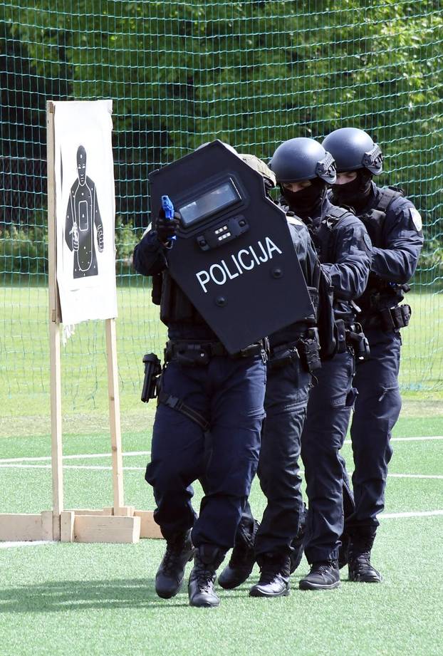 Sisak: Dan otvorenih vrata PU Sisačko-moslavačke