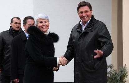 Premijerka će se sastati u petak s Pahorom i Tadićem