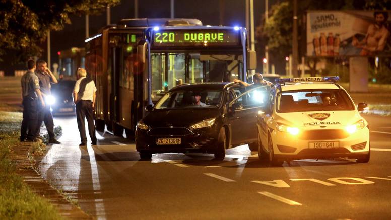Užas u zagrebačkom autobusu: Izvadio nož i prijetio putnicima