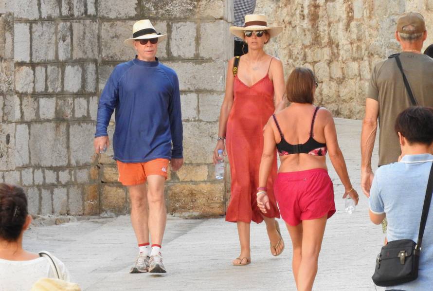 Ležeran par: Tommy Hilfiger i supruga guštaju u Dubrovniku
