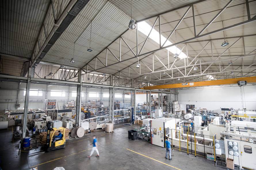 Nema potrebe za strahom, WC papira imamo dovoljno