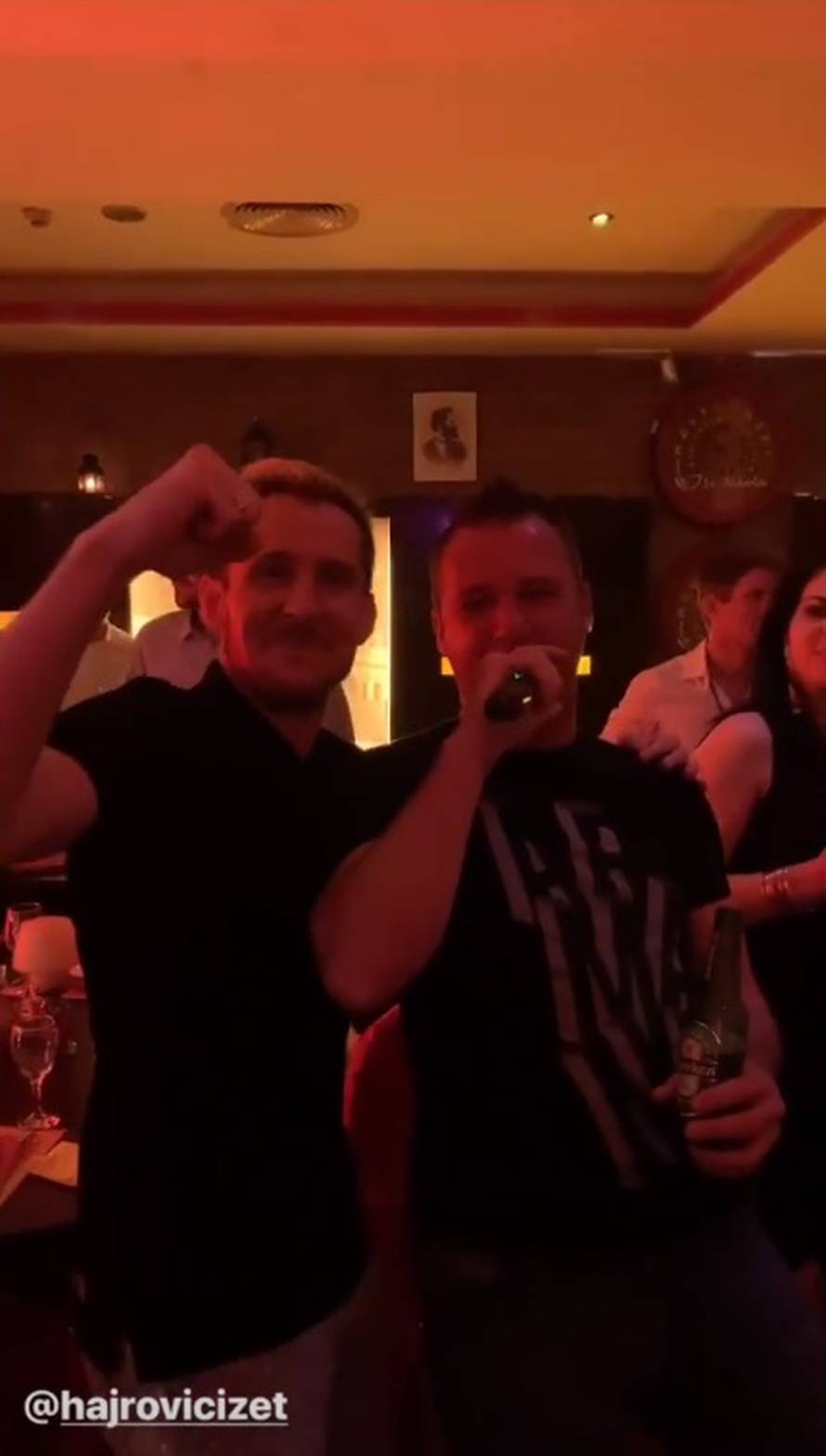 Tea Slavica i Leyla zaplesale na 'cajke' nakon pobjede Dinama