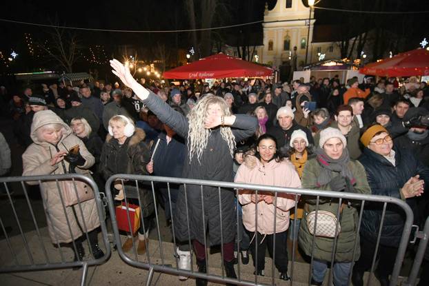 Bjelovar: Vlado Klember nastupio na dočeku Nove Godine