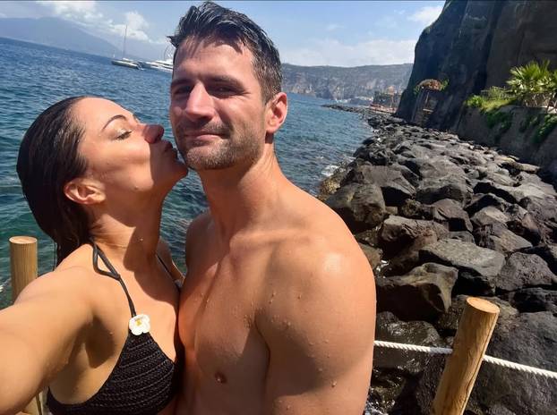 FOTO Sjećate se glumaca iz hit serije 'One Tree Hill'? Evo kako izgledaju danas i čime se bave