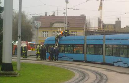 Zagreb: Zapalio se novi niskopodni tramvaj ZET-a