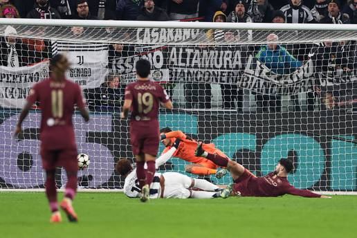 Juventus - Man. City 2-0: Gvardiolovoj momčadi opasno visi plasman u drugi krug LP-a!