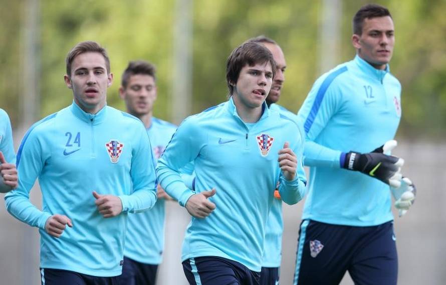 Mamić, Šuker i Mila Horvat na prvom treningu na Maksimiru