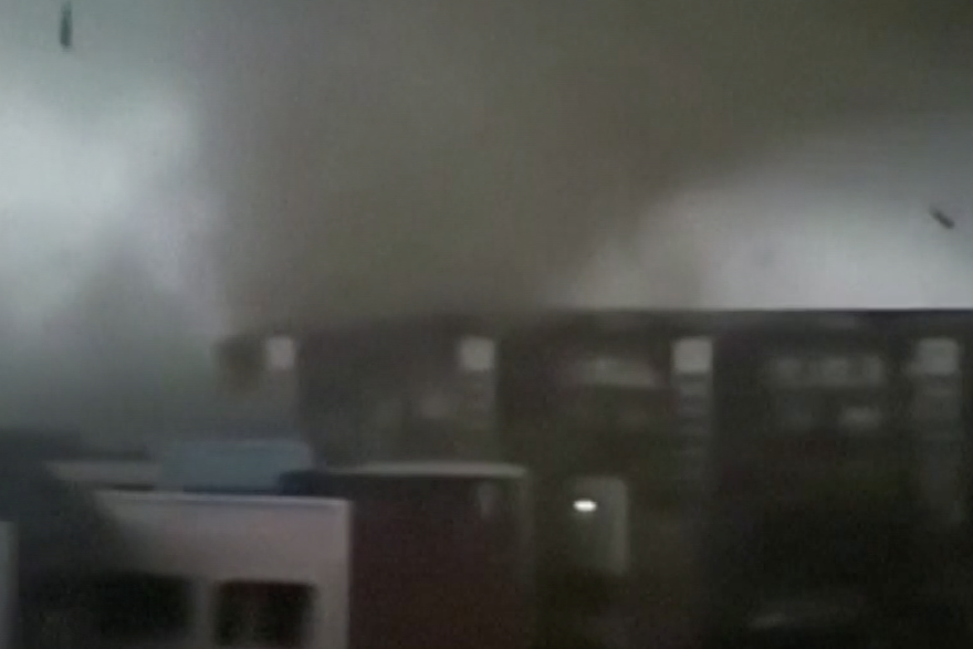 Scena kao iz filma: Tornado poharao grad u Kini, za sobom je ostavio potpuni kaos