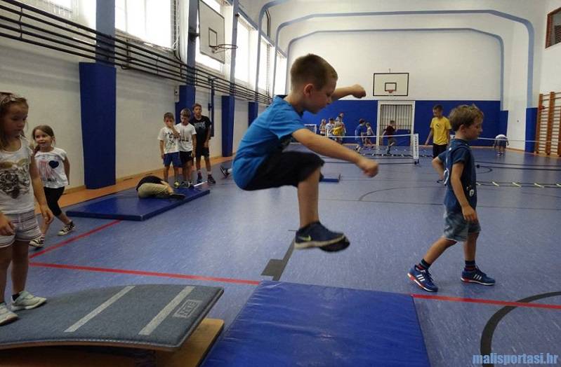 Ljetni kamp Mali sportaši u Zagrebu i Novalji