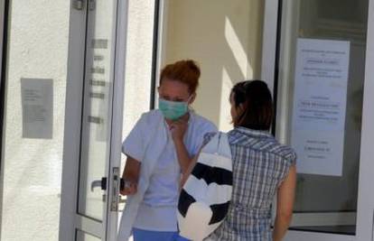 U bolnicu se zbog svinjske gripe javilo 40 maturanta